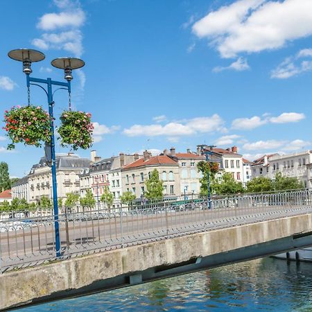 Auberge De Jeunesse - Hi Verdun Экстерьер фото